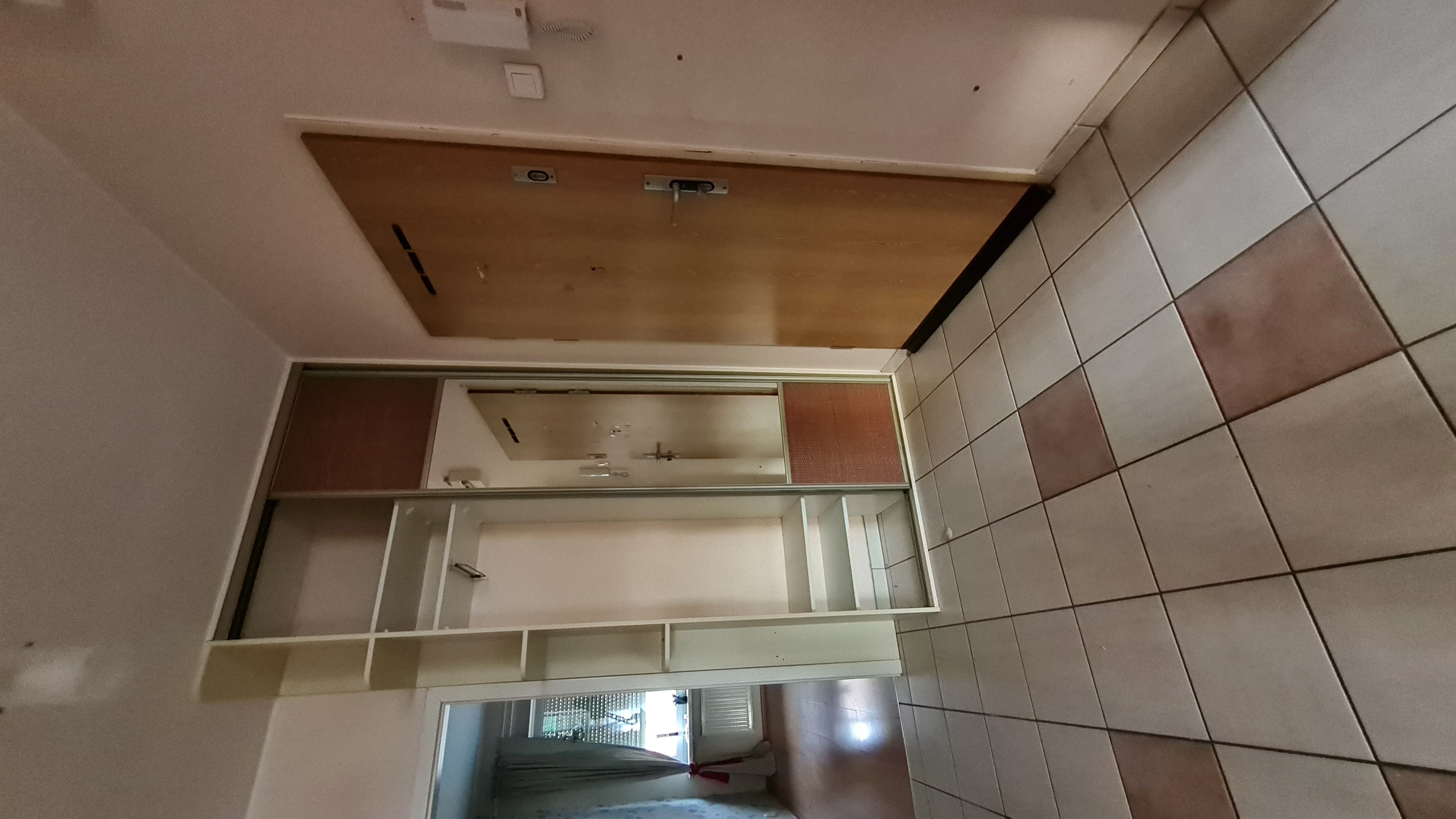 Remont przedpokoju z montażem zabudowy Długołęka